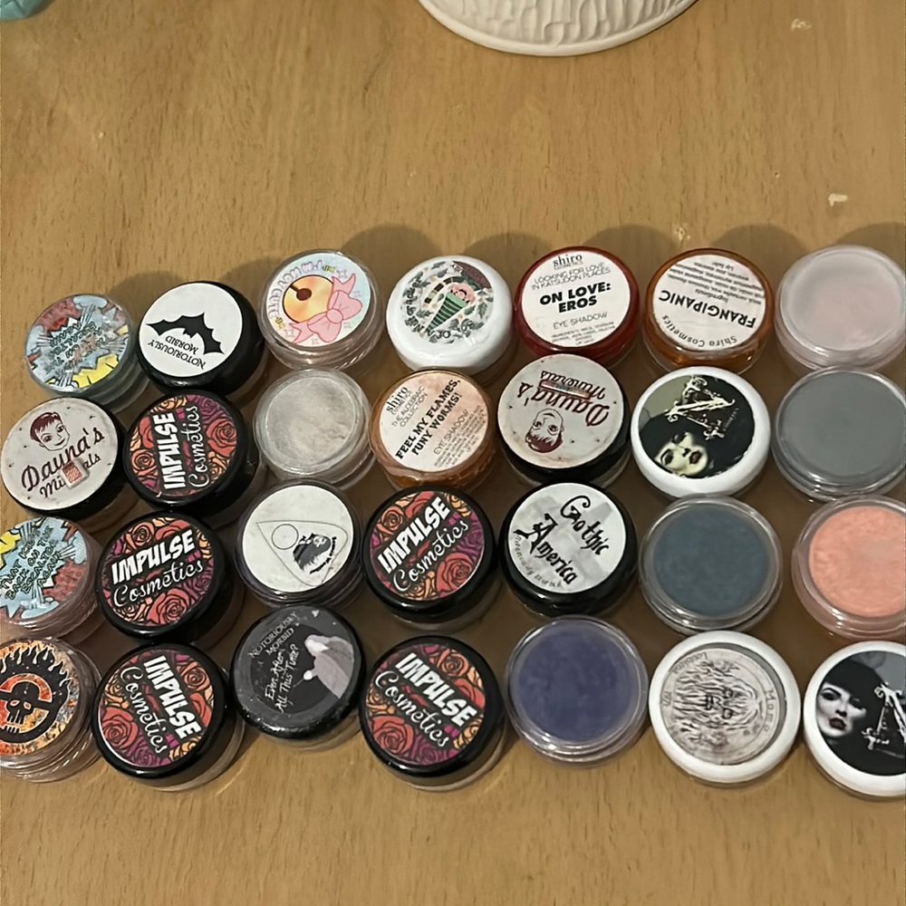 Indie Eyeshadow Assortment